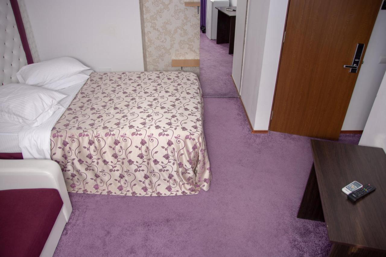 Iris Boutique Therme & Bucharest Otopeni Airport Kültér fotó