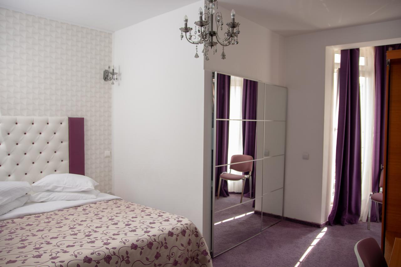 Iris Boutique Therme & Bucharest Otopeni Airport Kültér fotó