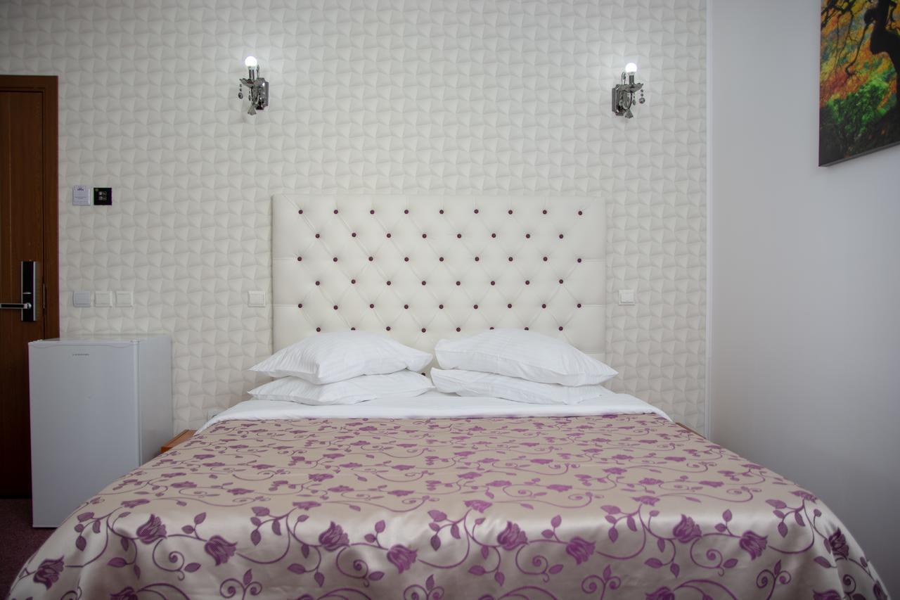 Iris Boutique Therme & Bucharest Otopeni Airport Kültér fotó
